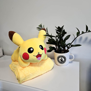 Мягкая игрушка с пледом Pikachu