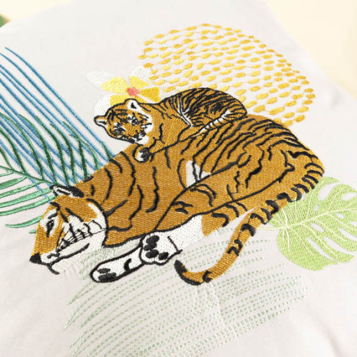 Подушка декоративна ТМ Ідея Tiger