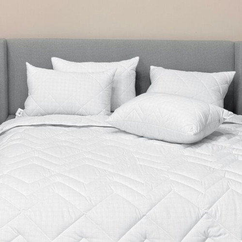 Одеяло всесезонное лебяжий пух ТМ Идея Antistatic Sleep