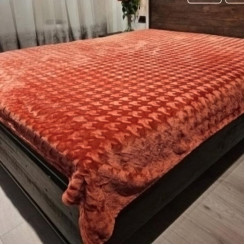 Плед мікрофібра з тисненням ТМ Koloco Лапки 200х220 Red