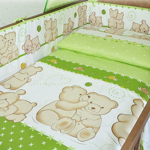 Защита на детскую кроватку Мишка и улитка зеленый из 2 частей