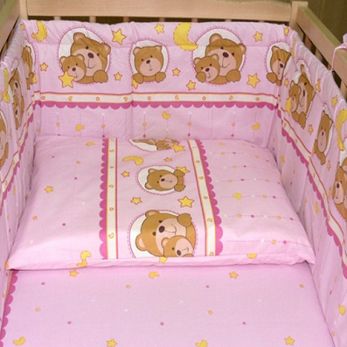 Защита на детскую кроватку Мишка в кругу розовый из 2 частей